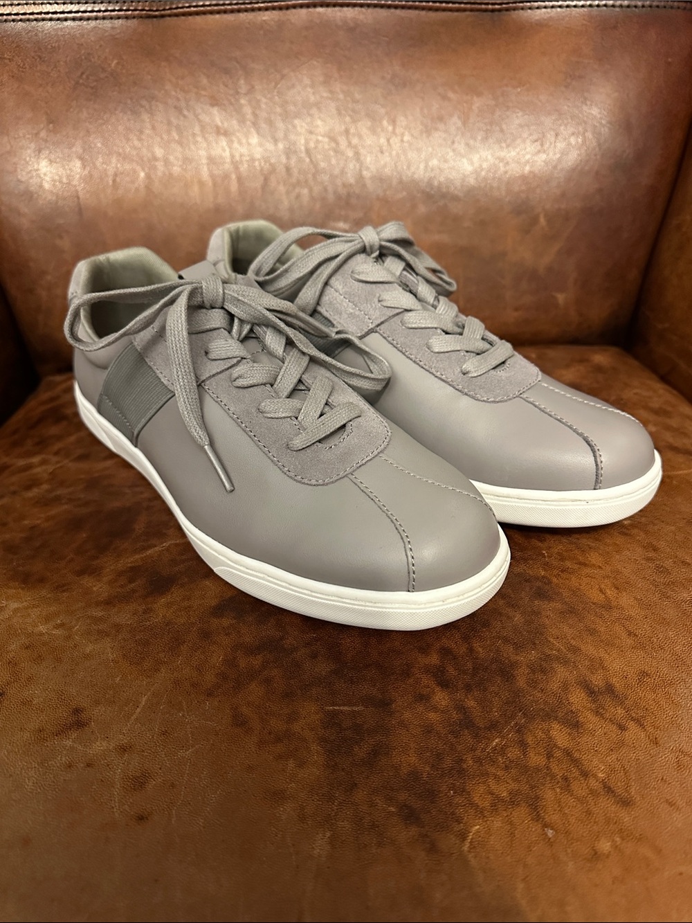 Vionic Men’s 8 Lono Lace-up Leather Low-Top Sneakers